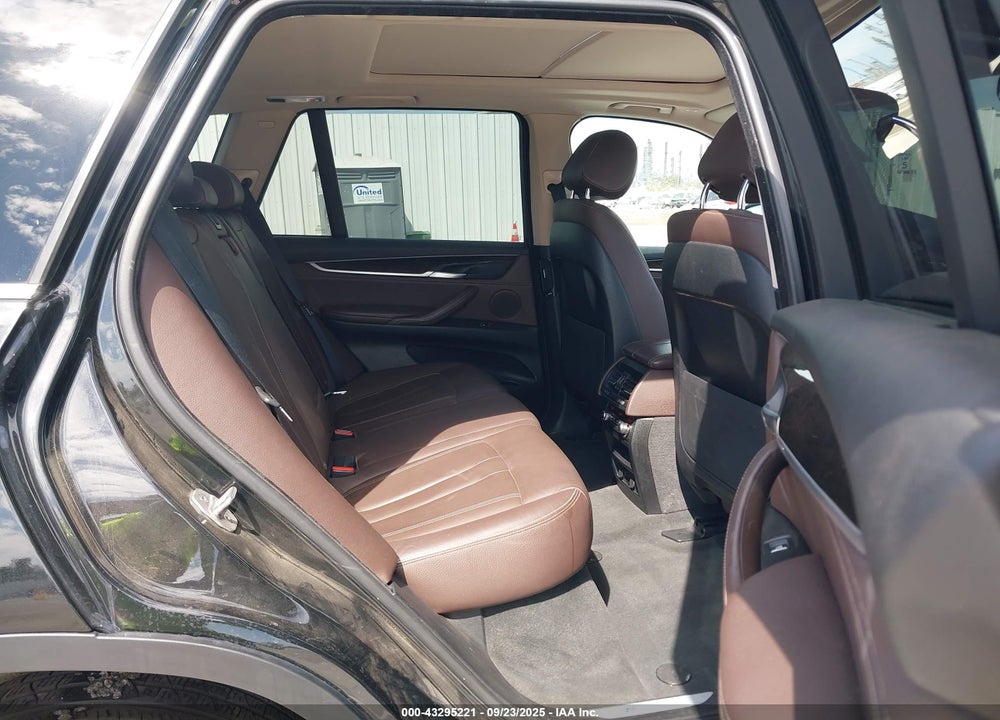 2016 BMW X5 VIN: 5UXKT0C54G0S76794
