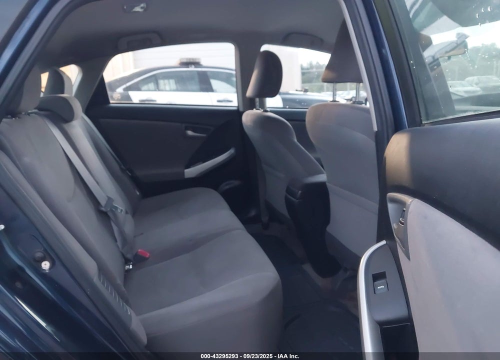 2014 TOYOTA PRIUS VIN: JTDKN3DUXE1755781