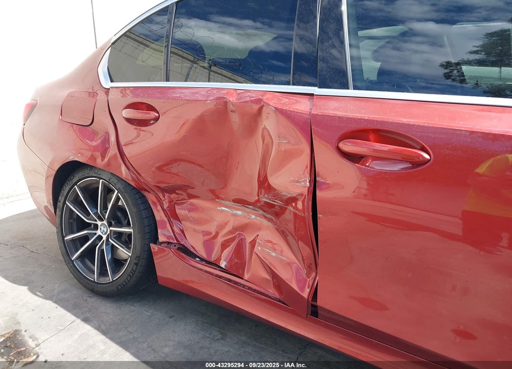 2019 BMW 3 SERIES VIN: WBA5R1C54KAK07560