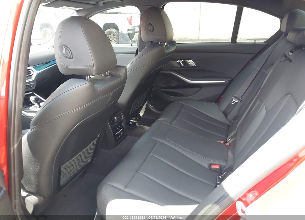 2019 BMW 3 SERIES VIN: WBA5R1C54KAK07560