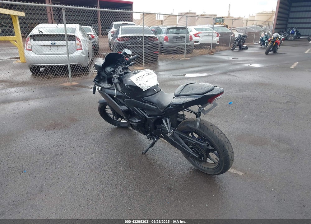 2025 YAMAHA YFZ320 A VIN: MH3RH25E0SK002081