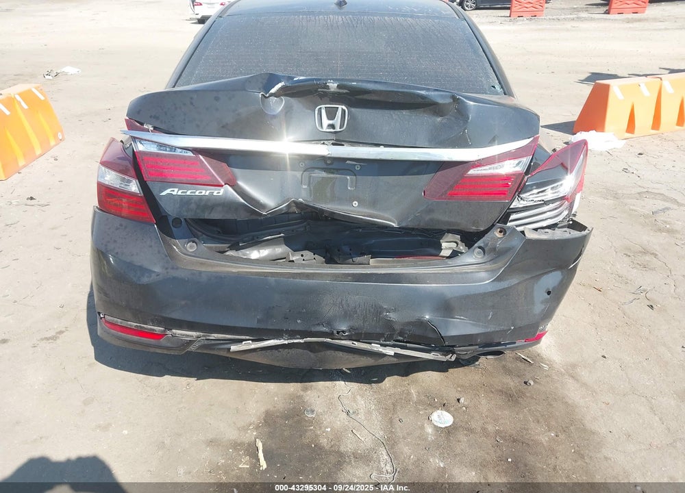 2017 HONDA ACCORD EX VIN: 1HGCR2F71HA282580