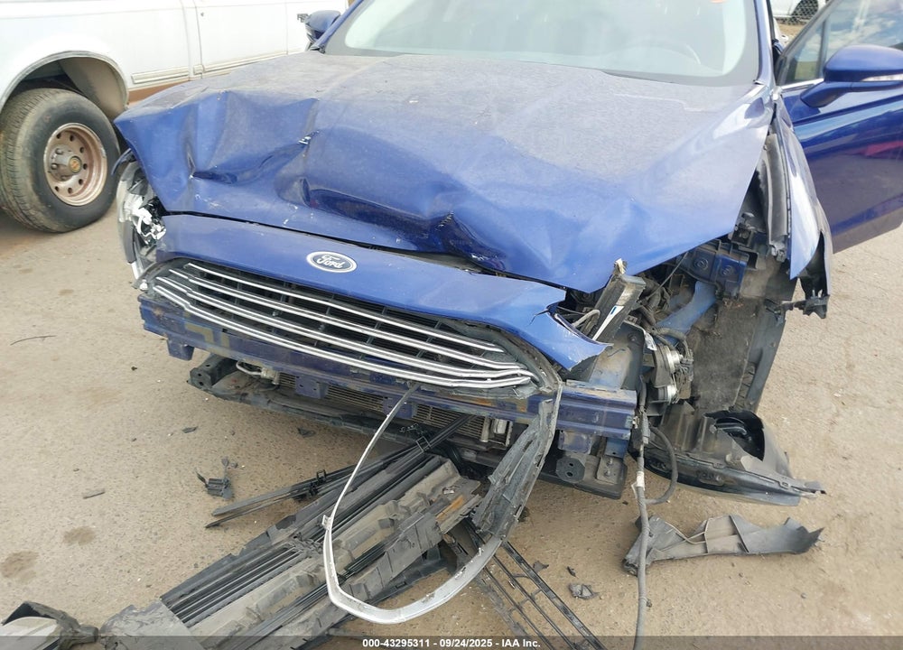 2013 FORD FUSION SE VIN: 3FA6P0H79DR126117