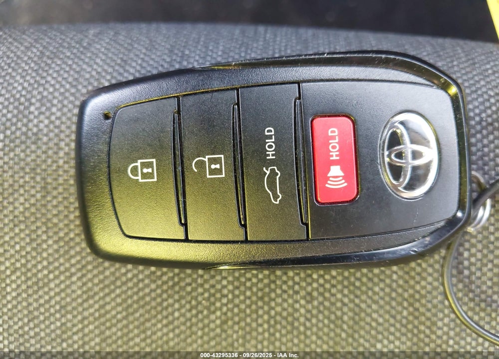 2025 TOYOTA CAMRY LE VIN: 4T1DAACKXSU167670