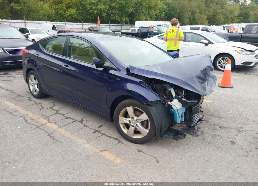 2013 HYUNDAI ELANTRA GLS VIN: 5NPDH4AE5DH185926