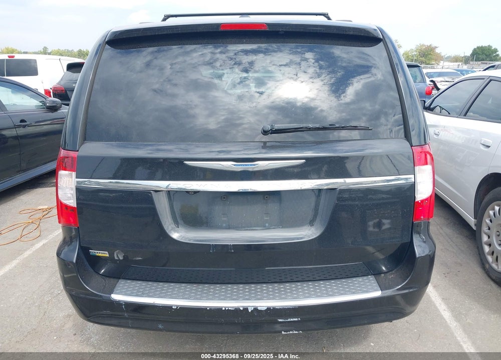 2015 CHRYSLER TOWN & COUNTRY VIN: 2C4RC1BG3FR726383