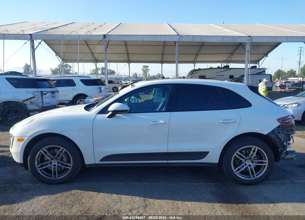 2015 PORSCHE MACAN VIN: WP1AB2A53FLB57533