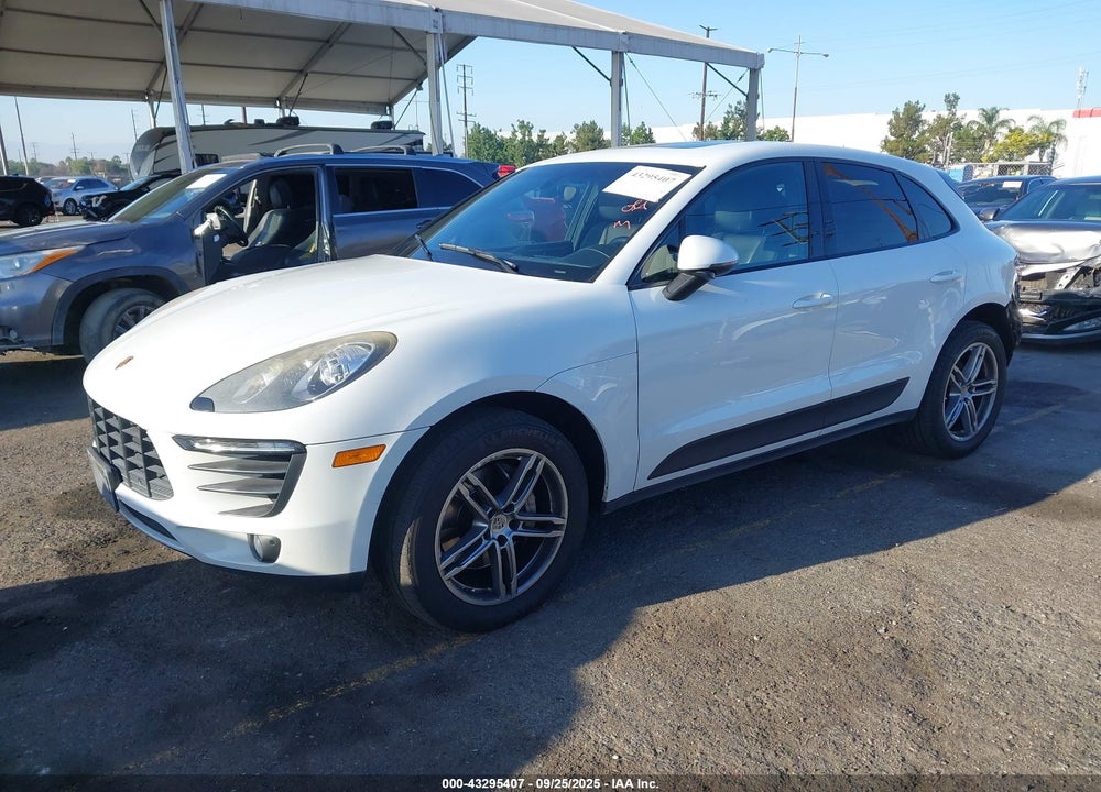 2015 PORSCHE MACAN VIN: WP1AB2A53FLB57533