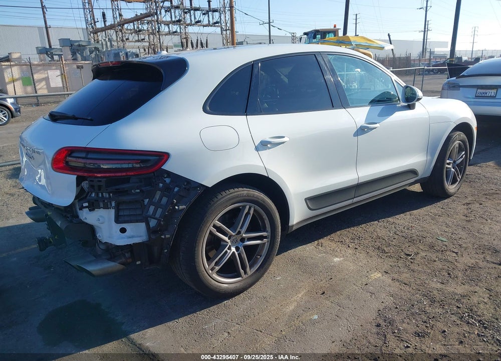 2015 PORSCHE MACAN VIN: WP1AB2A53FLB57533