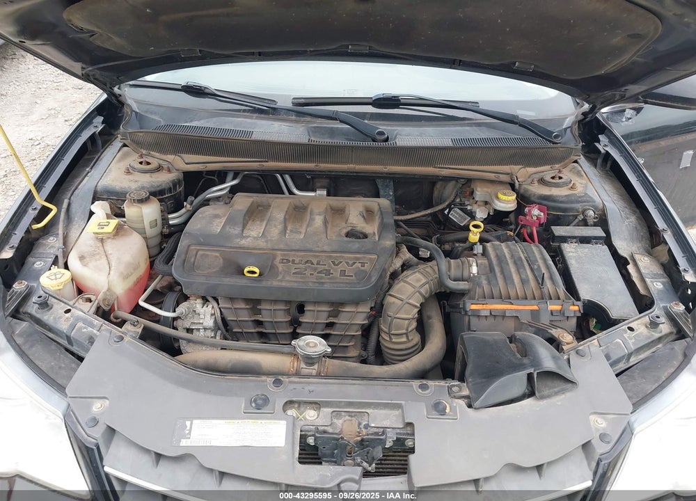 2010 CHRYSLER SEBRING VIN: 1C3CC5FB8AN173283