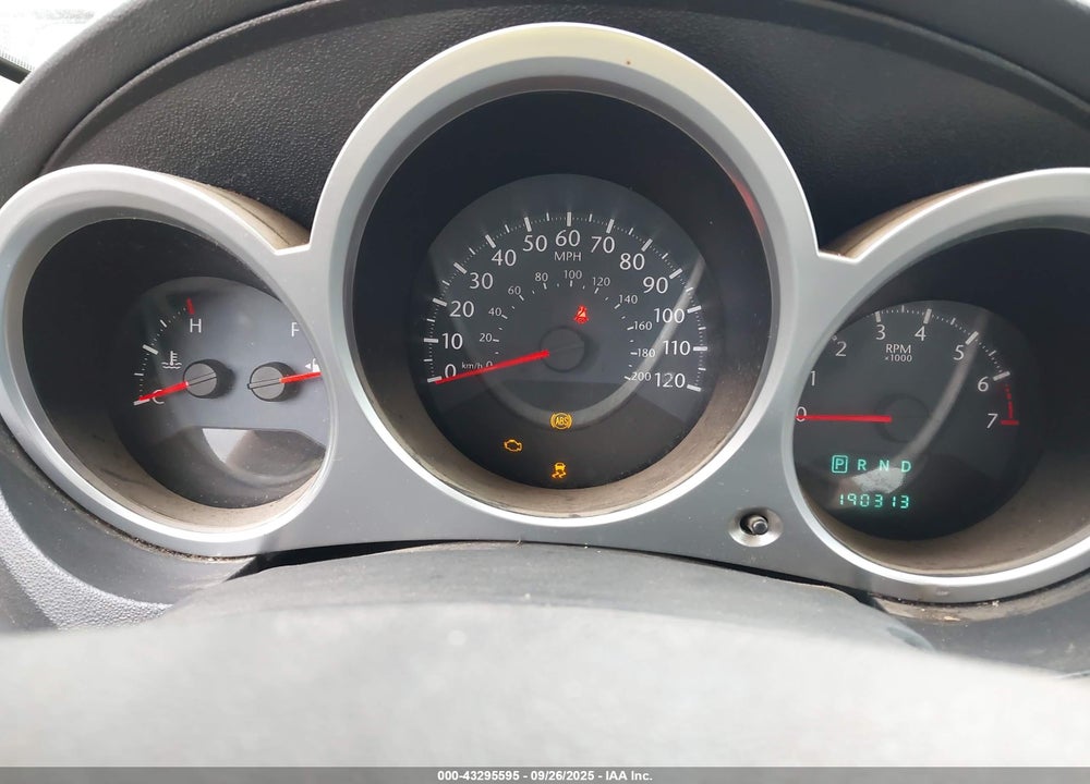 2010 CHRYSLER SEBRING VIN: 1C3CC5FB8AN173283