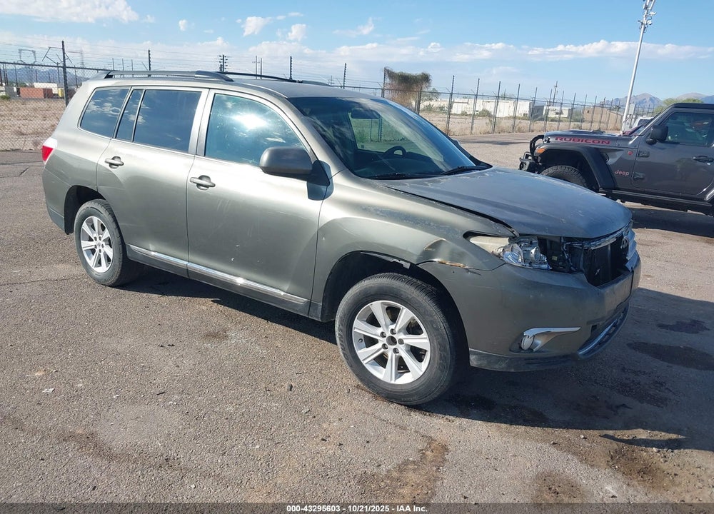 2011 TOYOTA HIGHLANDER BASE V6 VIN: 5TDZK3EH7BS047396