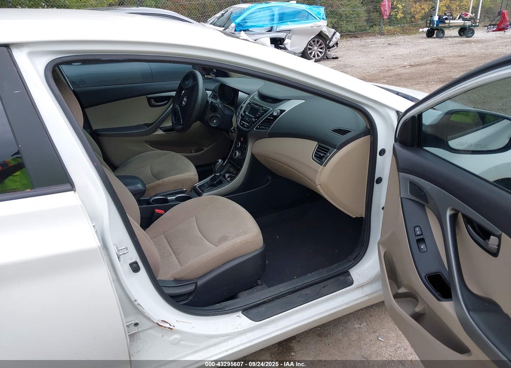 2015 HYUNDAI ELANTRA VIN: 5NPDH4AE4FH603685