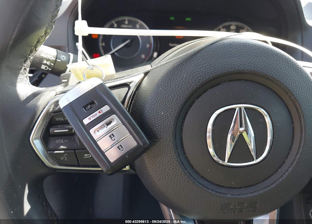 2019 ACURA RDX STANDARD VIN: 5J8TC1H32KL014011