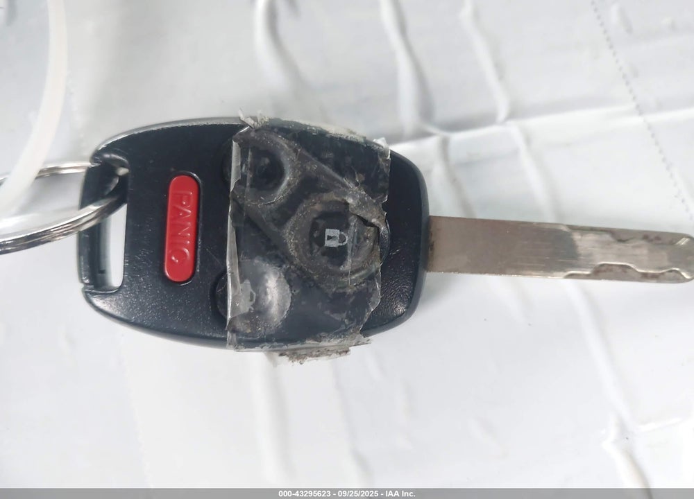 2010 HONDA CIVIC VIN: 19XFA1F89AE045523