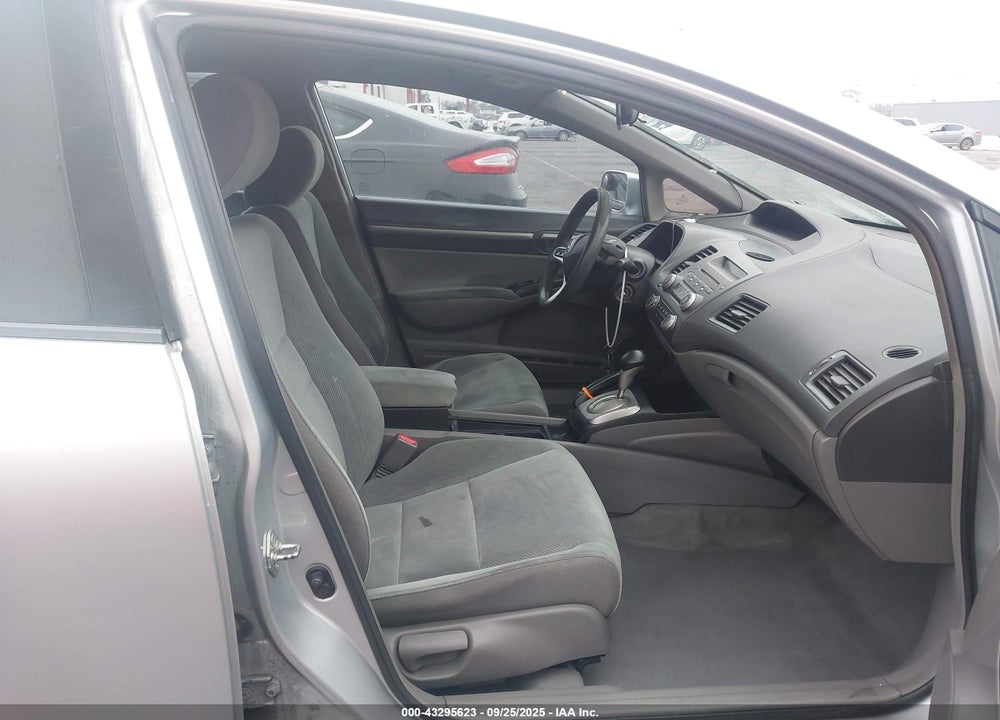 2010 HONDA CIVIC VIN: 19XFA1F89AE045523