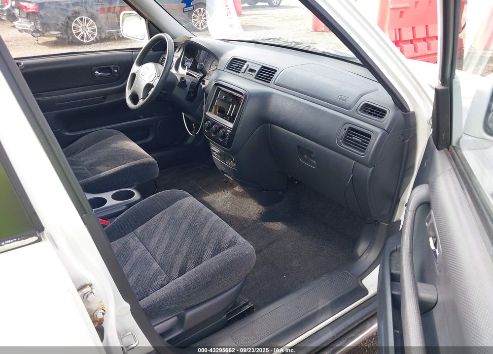 2000 HONDA CR-V EX VIN: JHLRD186XYC017380