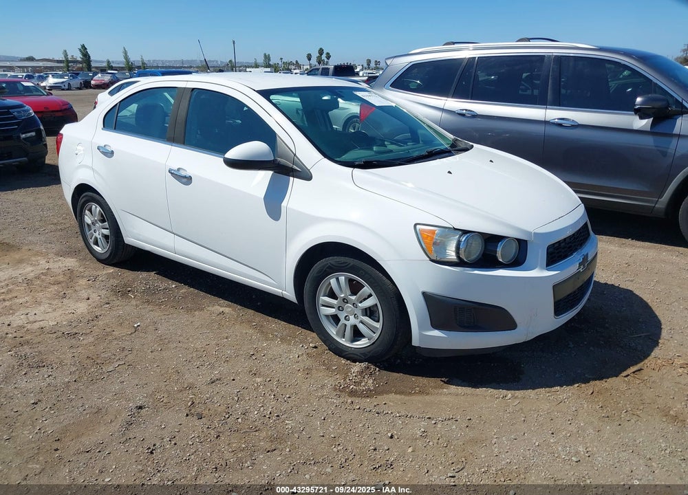 2014 CHEVROLET SONIC LT AUTO VIN: 1G1JC5SG2E4202480