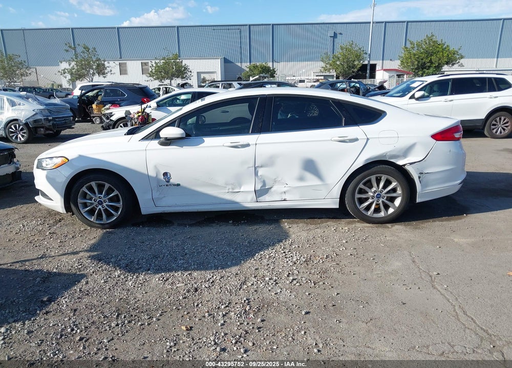 2017 FORD FUSION HYBRID SE VIN: 3FA6P0LU3HR387133