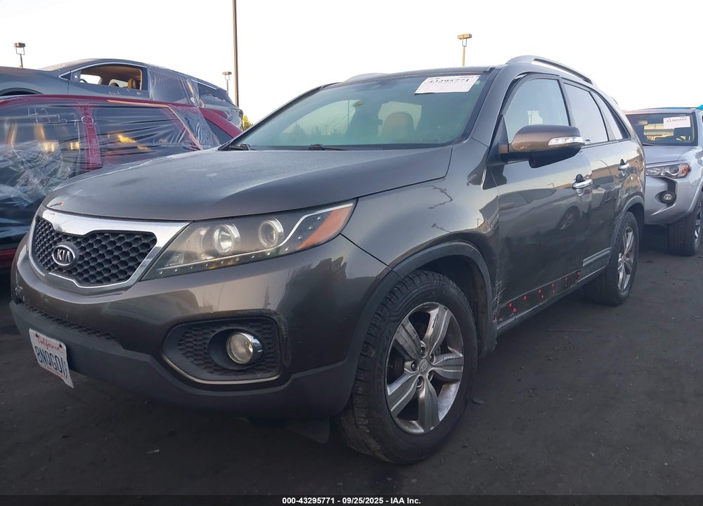 2013 KIA SORENTO VIN: 5XYKU4A20DG344531