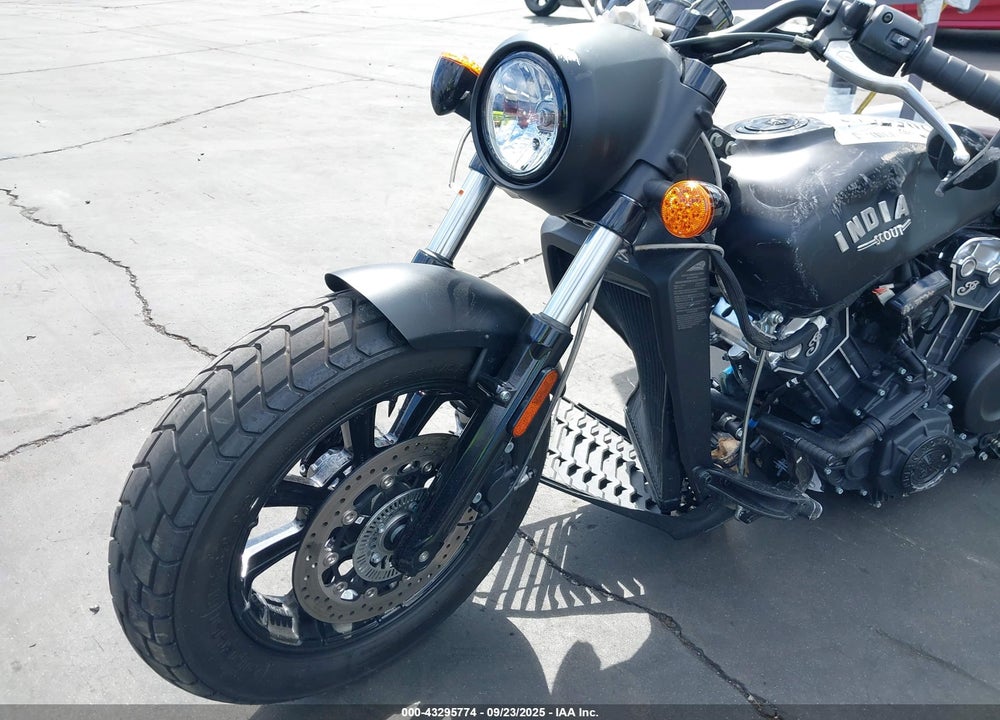 2023 INDIAN MOTORCYCLE CO. SCOUT BOBBER ABS VIN: 56KMTA006P3196737