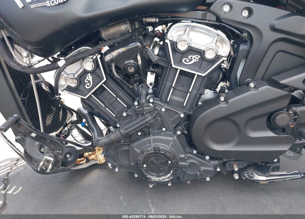 2023 INDIAN MOTORCYCLE CO. SCOUT BOBBER ABS VIN: 56KMTA006P3196737