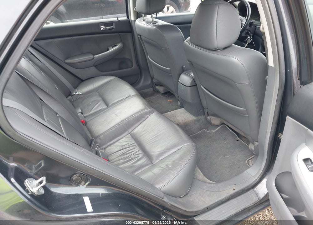 2005 HONDA ACCORD 3.0 EX VIN: 1HGCM66595A068873