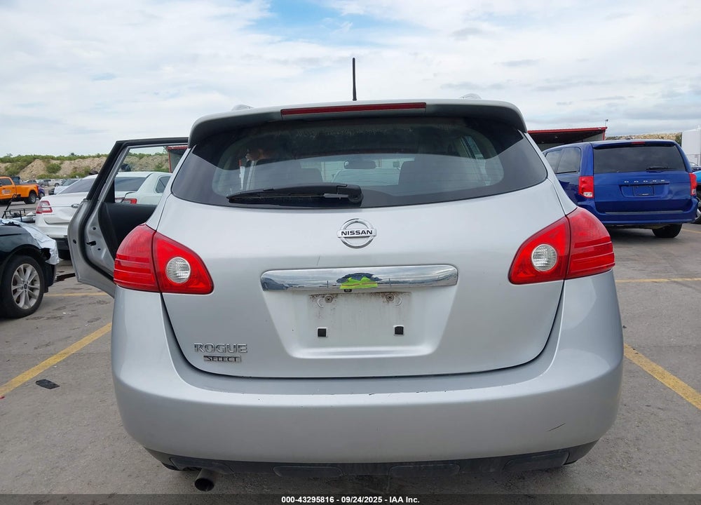 2015 NISSAN ROGUE VIN: JN8AS5MTXFW157027