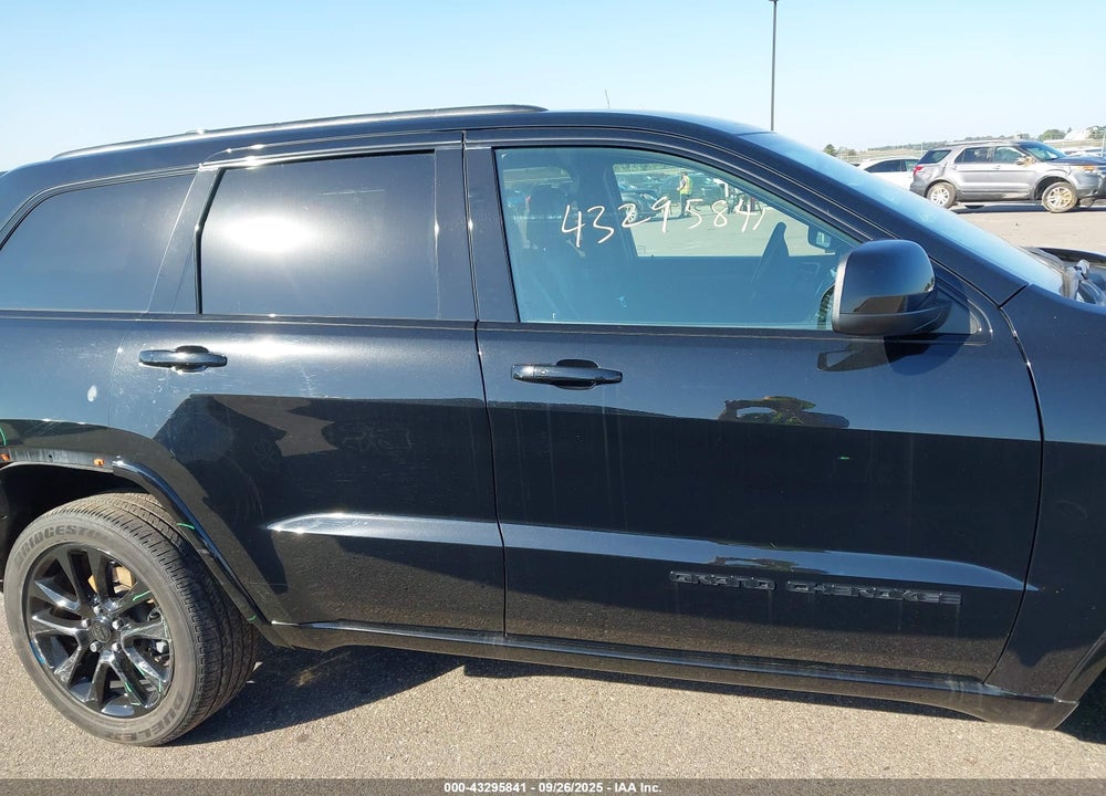 2021 JEEP GRAND CHEROKEE VIN: 1C4RJFAG7MC872201