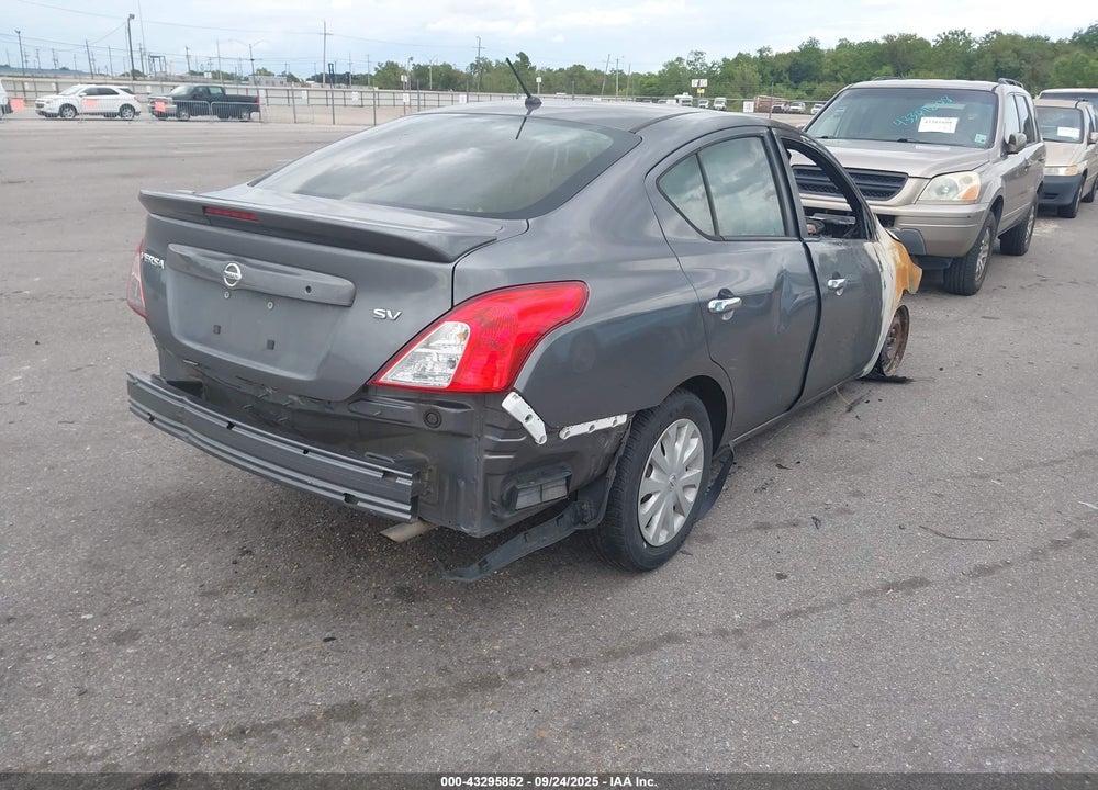 2018 NISSAN VERSA VIN: 3N1CN7AP0JL863875