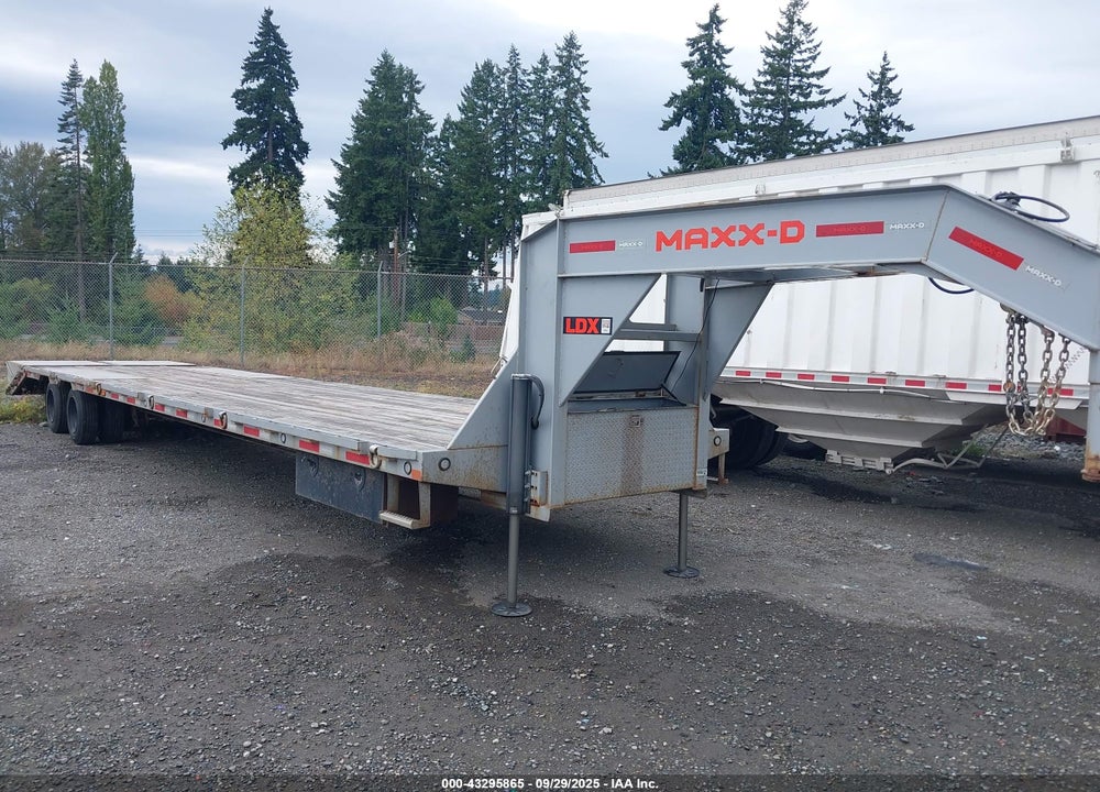 2022 MAXX-D TRAILER VIN: 5R8GF402XNM098145