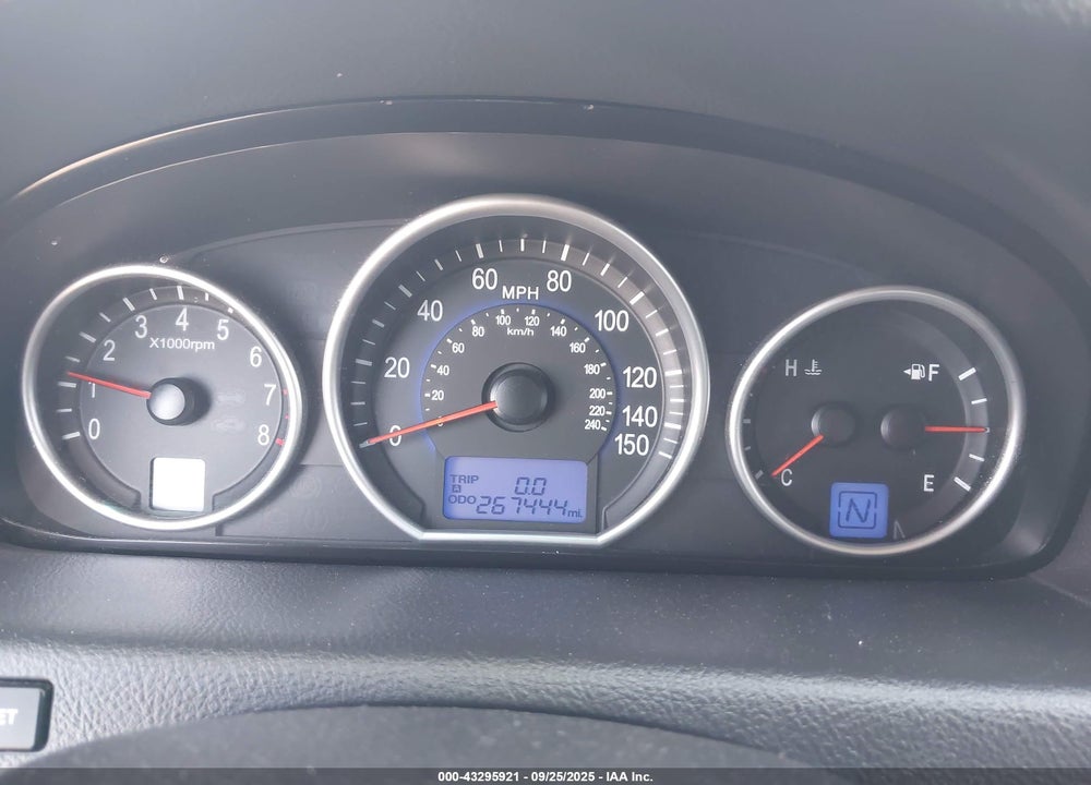 2011 HYUNDAI VERACRUZ VIN: KM8NU4CC9BU167875