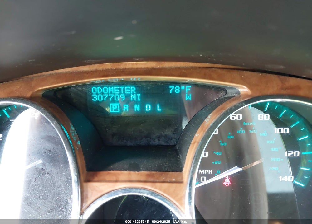 2010 BUICK ENCLAVE VIN: 5GALRBED6AJ140156