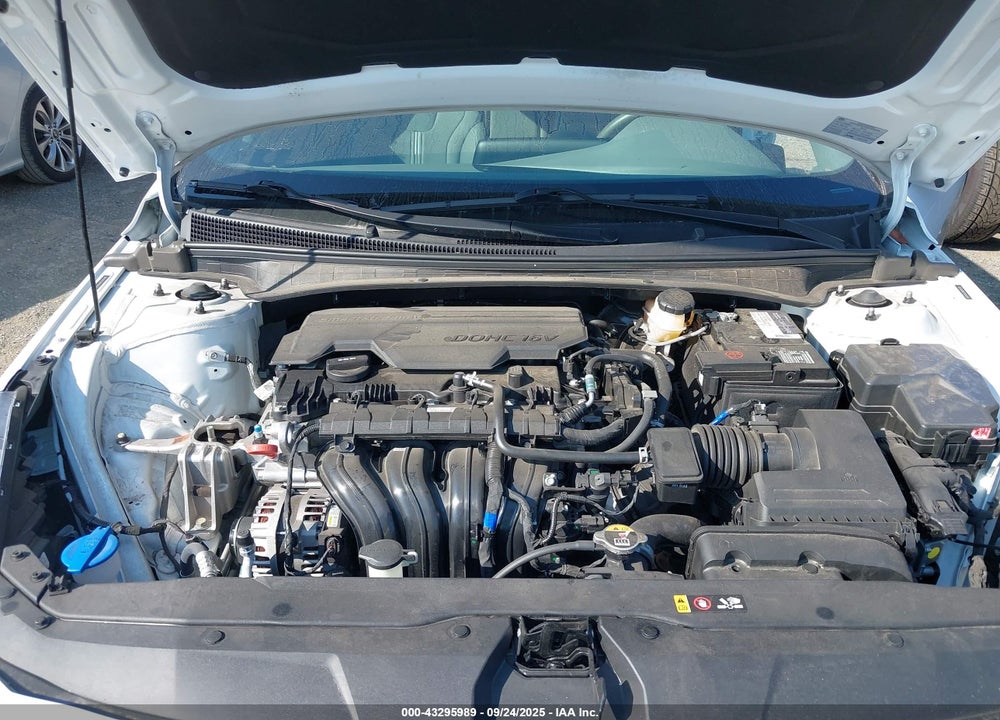 2021 HYUNDAI ELANTRA VIN: 5NPLN4AG8MH043589