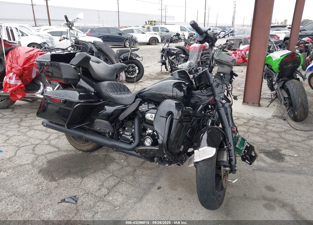 2022 HARLEY-DAVIDSON FLHTK VIN: 1HD1KEF27NB647901