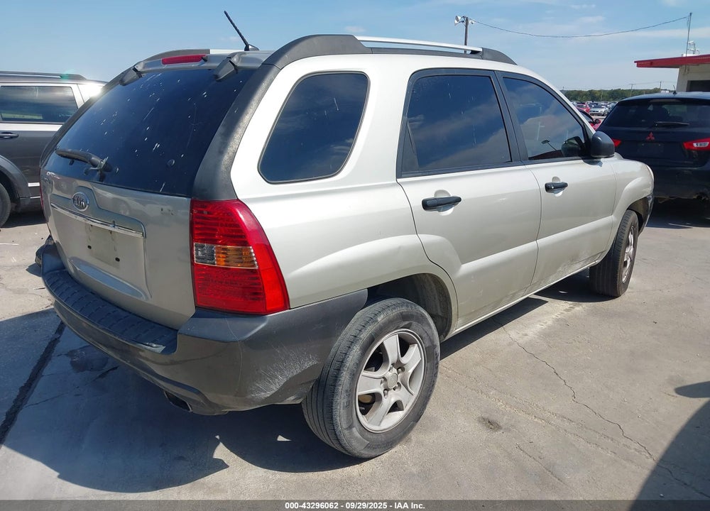 2008 KIA SPORTAGE VIN: KNDJF724287457858