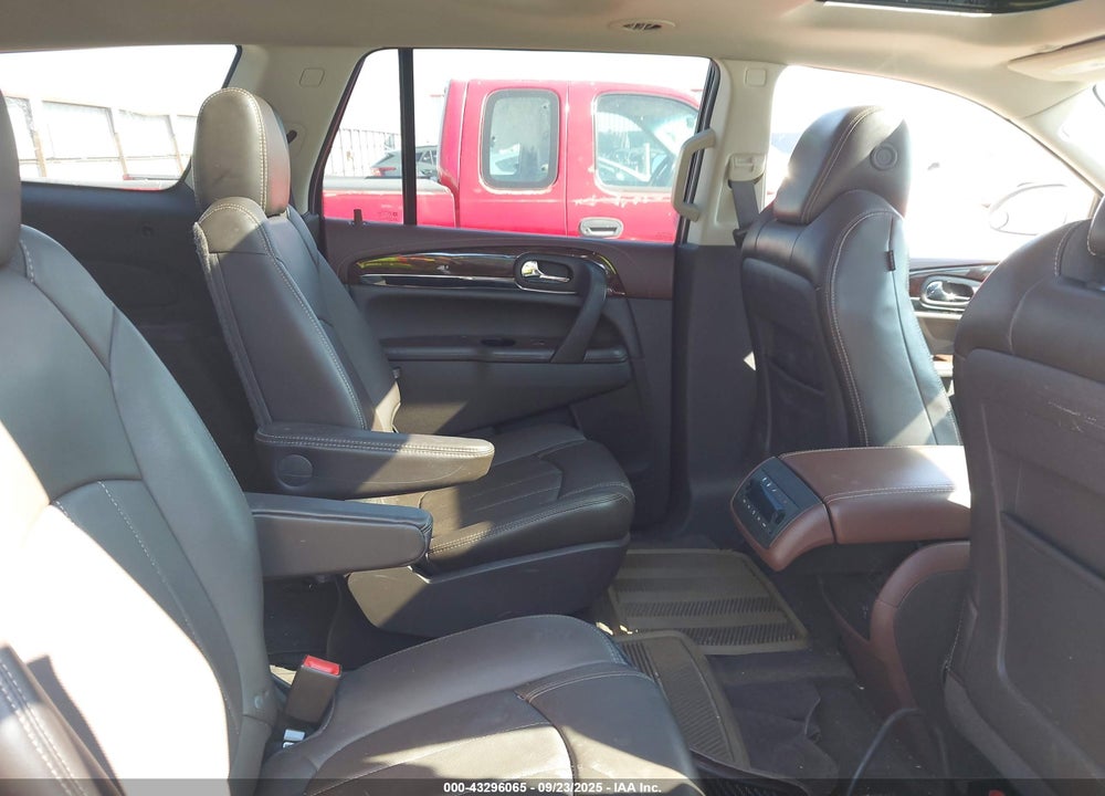 2013 BUICK ENCLAVE VIN: 5GAKVDKD4DJ162636