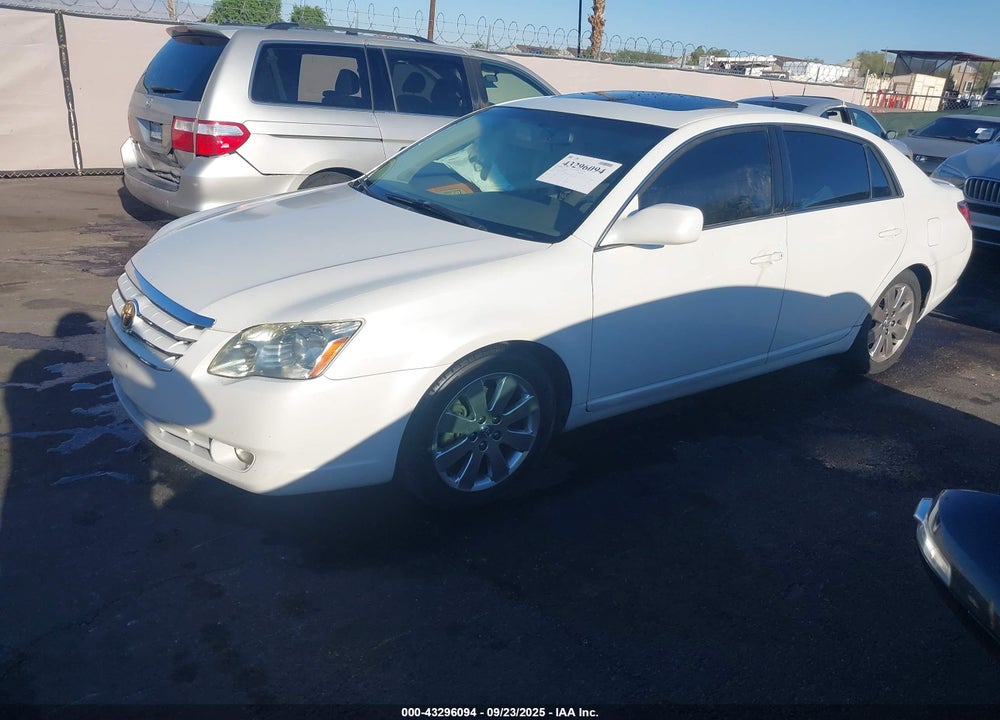 2005 TOYOTA AVALON XLS VIN: 4T1BK36B05U055671