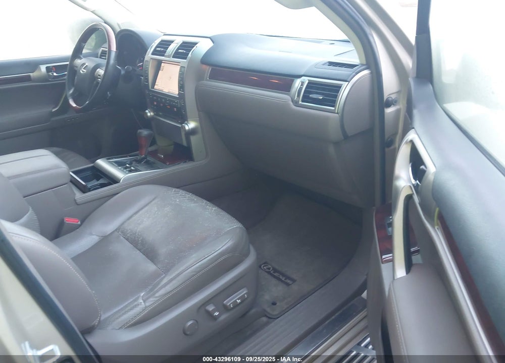 2011 LEXUS GX 460 VIN: JTJBM7FX6B5031623