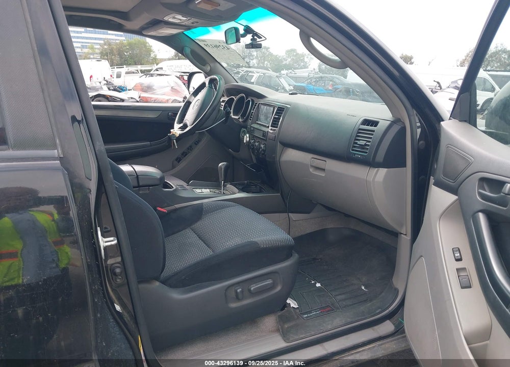2007 TOYOTA 4RUNNER SPORT V8 VIN: JTEBT14RX70068245