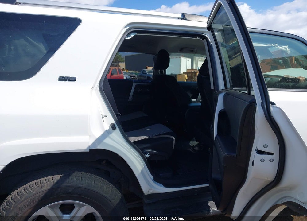 2023 TOYOTA 4RUNNER SR5 VIN: JTEEU5JR0P5295307