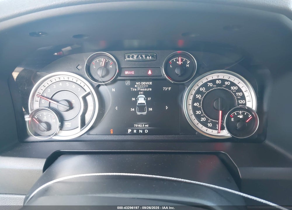 2018 RAM 1500 BIG HORN 4X4 6'4 BOX VIN: 1C6RR7TT3JS121520