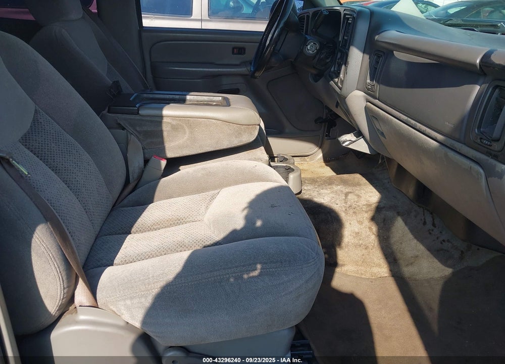 2006 CHEVROLET TAHOE LS VIN: 1GNEC13V56R165693