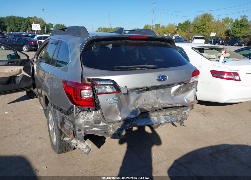 2018 SUBARU OUTBACK VIN: 4S4BSACC3J3364486