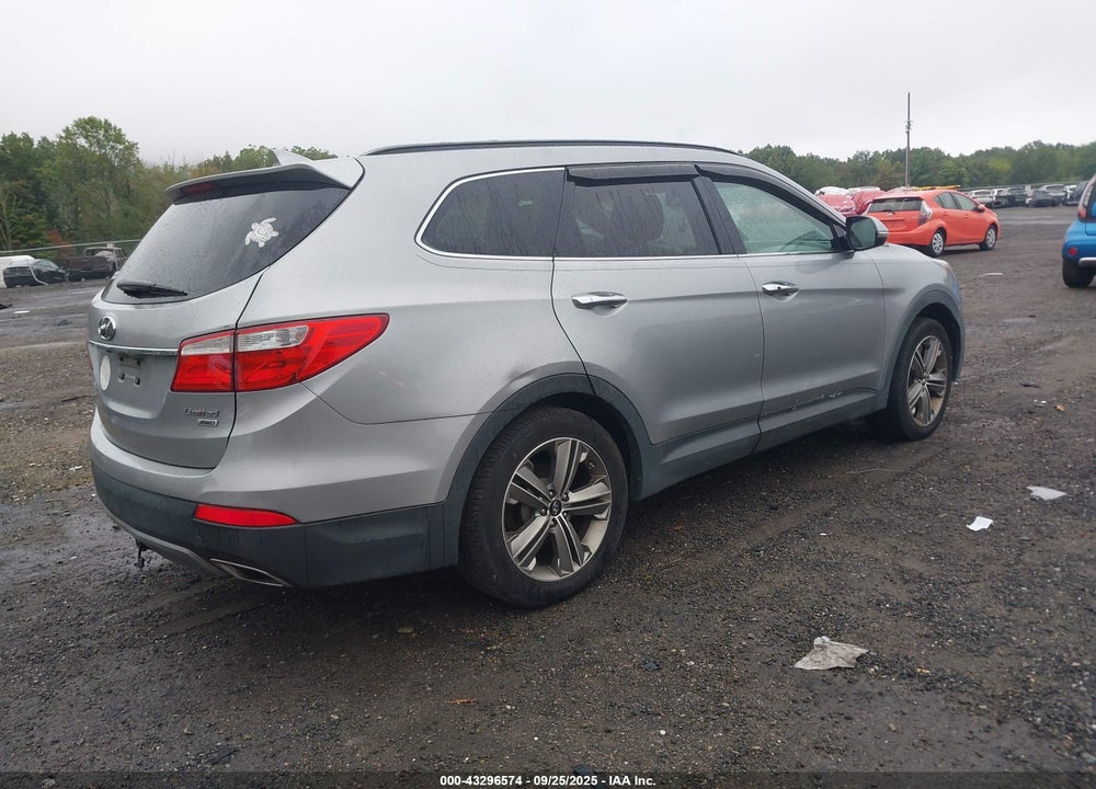 2013 HYUNDAI SANTA FE VIN: KM8SRDHF8DU007870