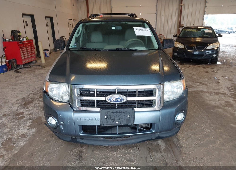 2011 FORD ESCAPE VIN: 1FMCU9DG9BKB08102