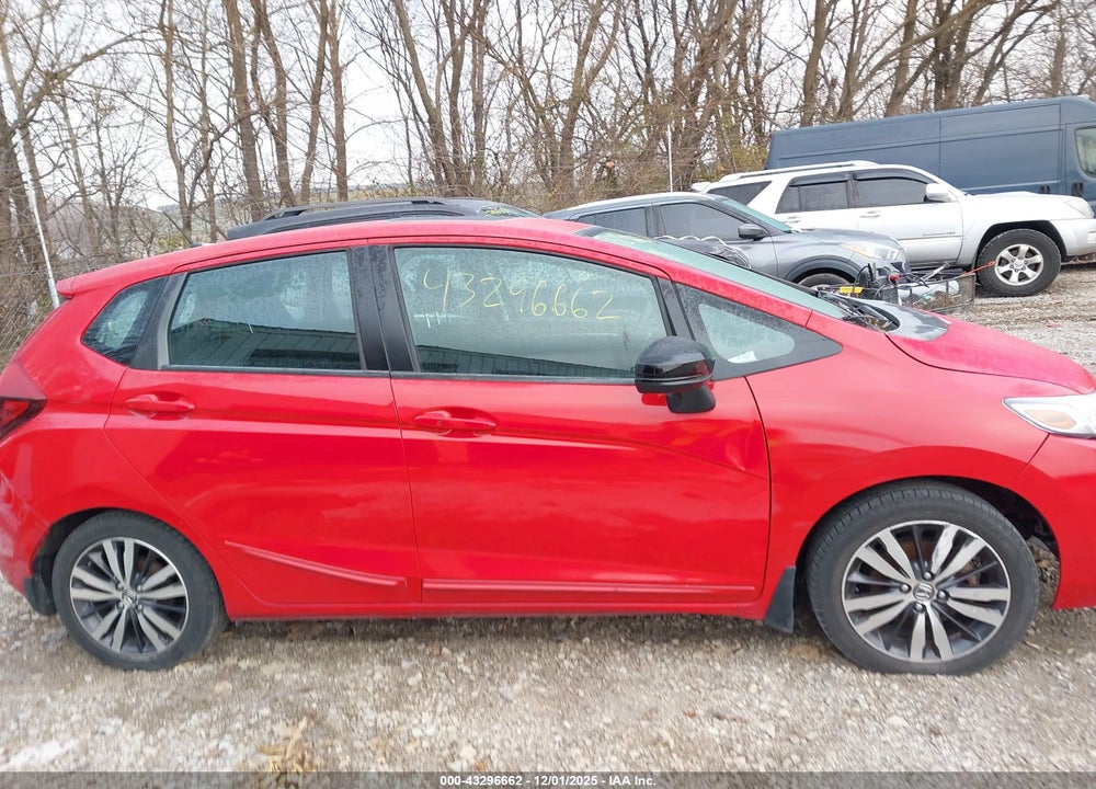 2015 HONDA FIT VIN: 3HGGK5H86FM767746
