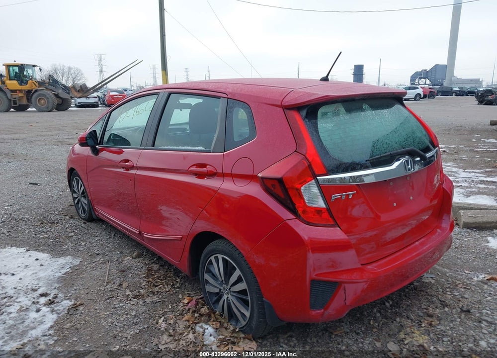 2015 HONDA FIT VIN: 3HGGK5H86FM767746