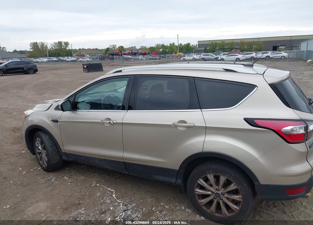 2017 FORD ESCAPE VIN: 1FMCU9J95HUE21666