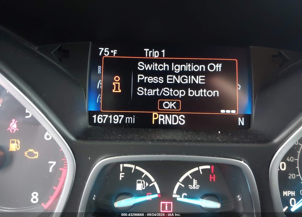 2017 FORD ESCAPE VIN: 1FMCU9J95HUE21666